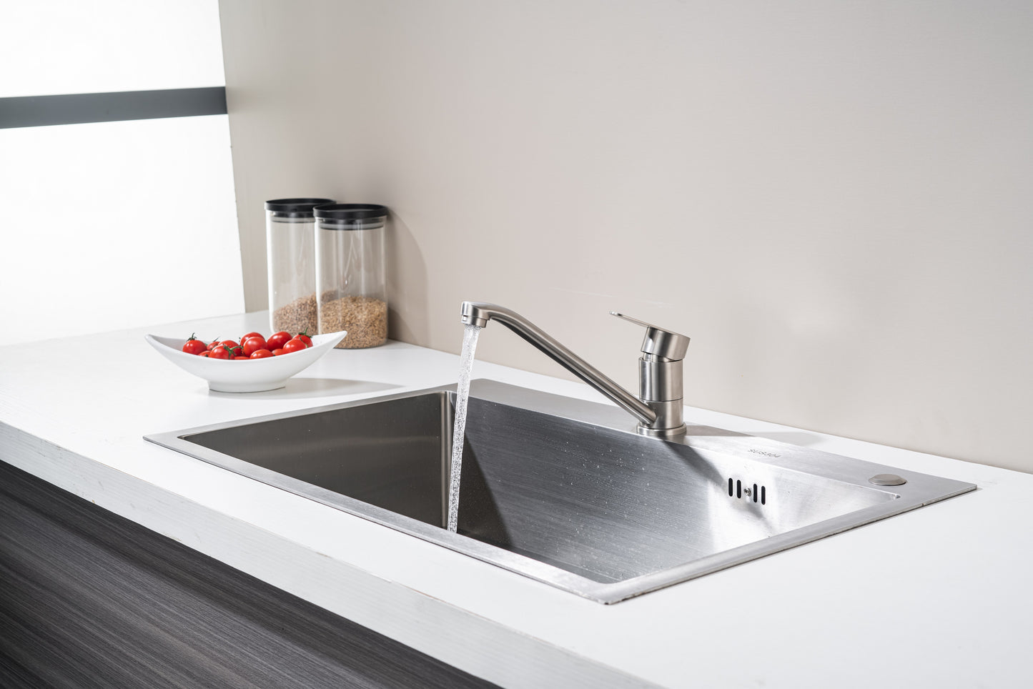Stainless steel sink tap, hot and cold water tap, kitchen tap