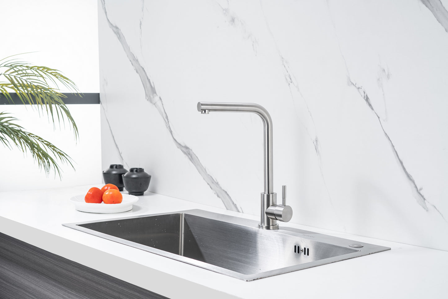 L-förmiger Küchenhahn für die Haushaltsspüle, Gemüsewaschhahn mit Kalt- und Warmwasserfunktion, Spritzschutz