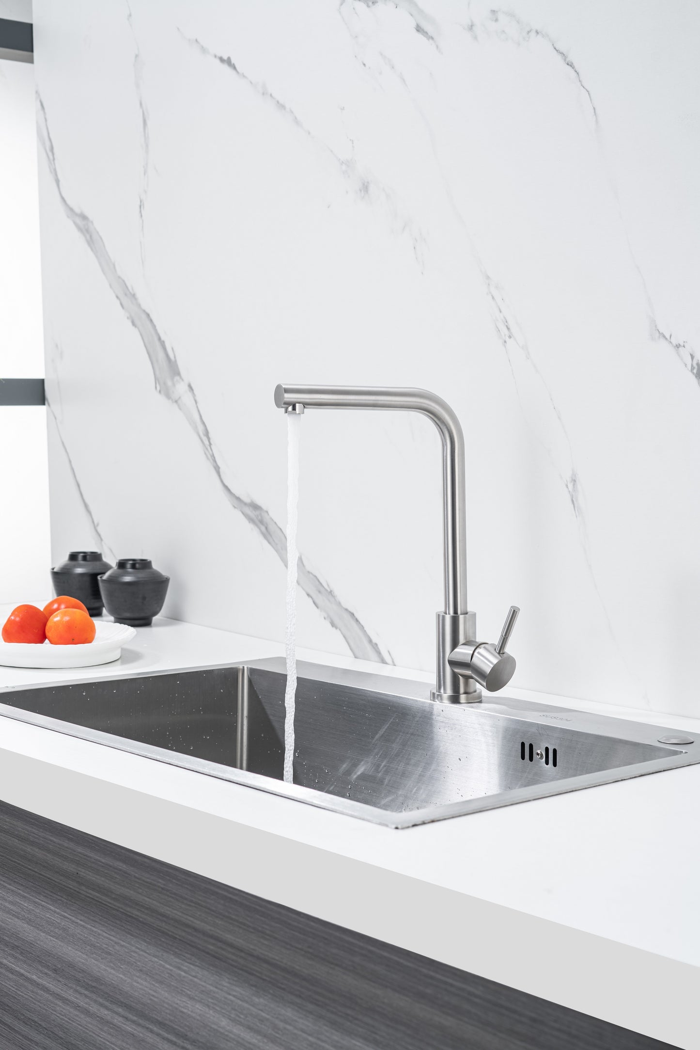 L-förmiger Küchenhahn für die Haushaltsspüle, Gemüsewaschhahn mit Kalt- und Warmwasserfunktion, Spritzschutz