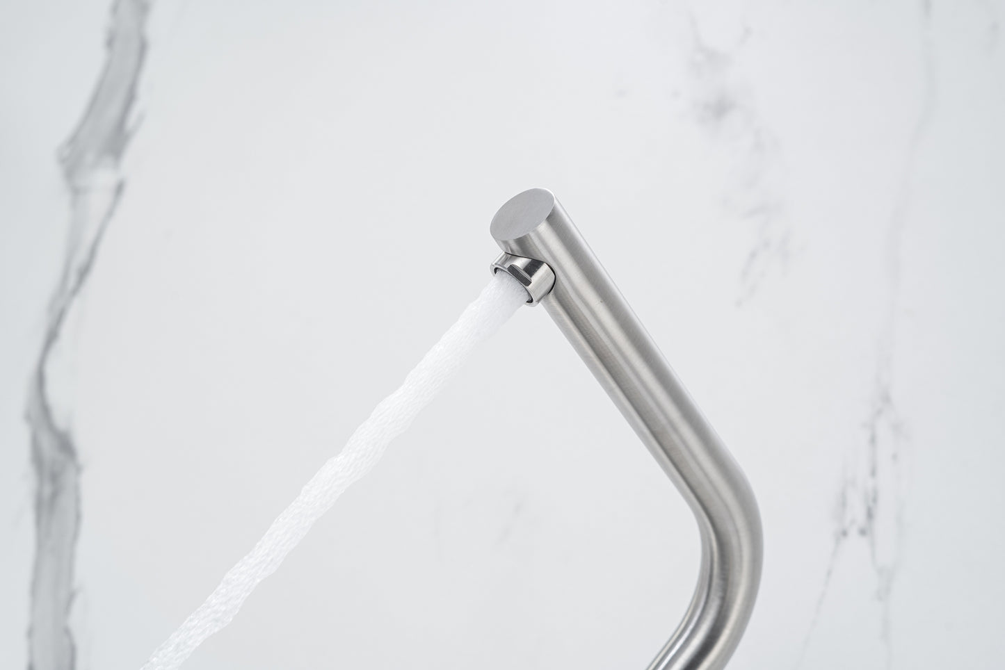 L-förmiger Küchenhahn für die Haushaltsspüle, Gemüsewaschhahn mit Kalt- und Warmwasserfunktion, Spritzschutz