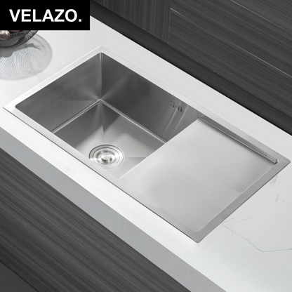 Einzelbecken-Stahlspüle mit Abtropffläche – 78 x 44 cm in der Farbe INOX von VELAZO.